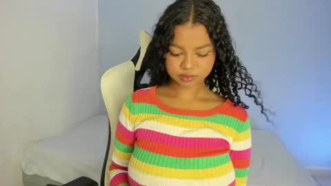 Snapshot of chloe_evans21 chatting on 02-20-25, 02:40 chloe online show from 02-20-25, 02:40