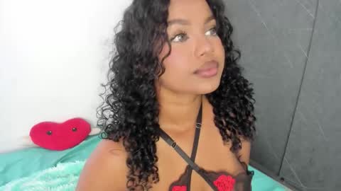 Snapshot of chloe_evans21 chatting on 09-20-25, 10:11 chloe online show from 09-20-25, 10:11