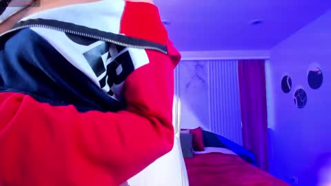 Chloe online show from 01-31-25, 06:25