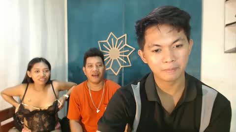 Snapshot of chloe_harlot chatting on 12-15-25, 05:23 chloe and harlot online show from 12-15-25, 05:23