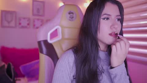 CLOE  online show from 02-23-26, 09:45