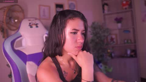 CLOE  online show from 03-02-26, 08:59