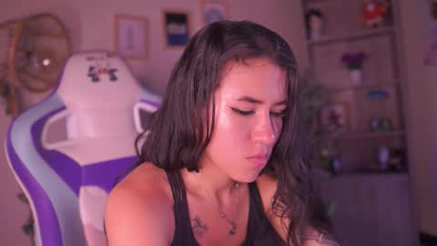 Snapshot of chloe_moonss chatting on 03-02-26, 08:48 Chloe online show from 03-02-26, 08:48