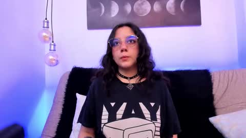 Snapshot of chloe_noire chatting on 03-04-26, 12:11 Chloe online show from 03-04-26, 12:11