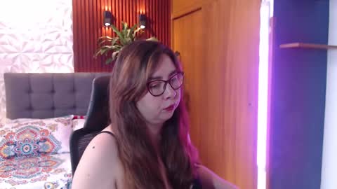 chloe_prg online show from 02-17-25, 03:53