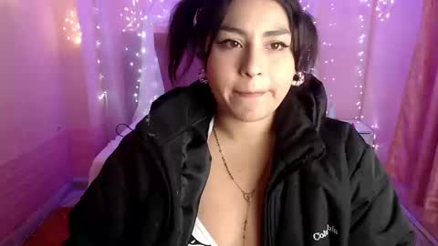 Snapshot of chloe_smith5 chatting on 09-12-25, 04:18 chloe_smith5 online show from 09-12-25, 04:18