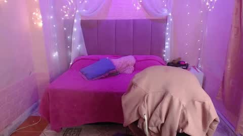 Snapshot of chloe_smith5 chatting on 09-30-25, 01:27 chloe_smith5 online show from 09-30-25, 01:27