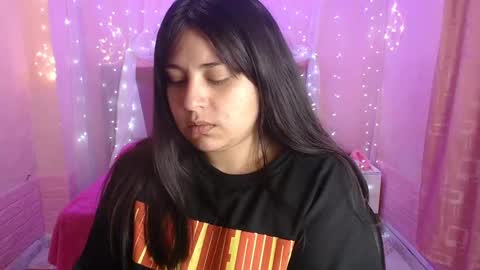 Snapshot of chloe_smith5 chatting on 10-01-25, 01:17 chloe_smith5 online show from 10-01-25, 01:17