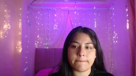 Snapshot of chloe_smith5 chatting on 10-06-25, 01:08 chloe_smith5 online show from 10-06-25, 01:08