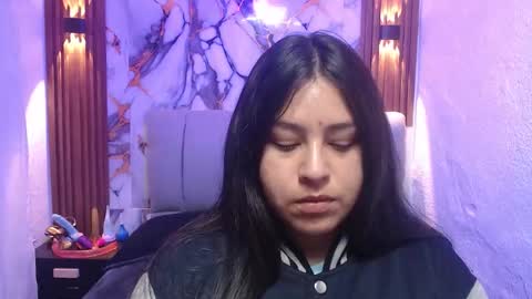 chloe_smith5 online show from 11-24-25, 01:11