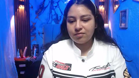 chloe_smith5 online show from 03-02-26, 01:18