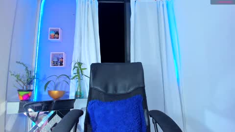 Chloe Miller  online show from 01-16-25, 05:42