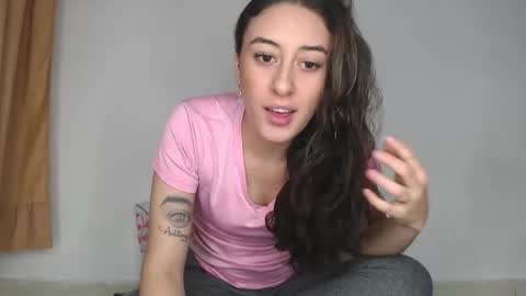 Chloe  online show from 10-06-25, 01:14