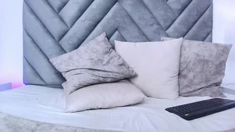 chloe_wilson7 online show from 01-31-25, 11:13