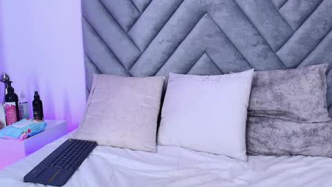 chloe_wilson7 online show from 03-03-25, 05:29