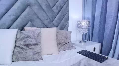 chloe_wilson7 online show from 03-05-25, 11:17