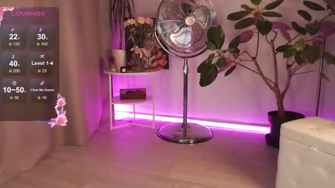 Chloe online show from 11-16-25, 12:38