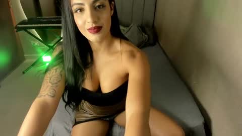 Snapshot of chloeharlan_ chatting on 12-21-24, 11:34 Laura independent model online show from 12-21-24, 11:34