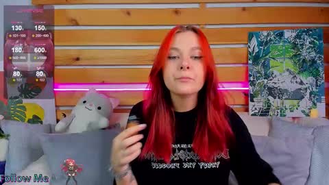 Chloe online show from 11-19-25, 01:16