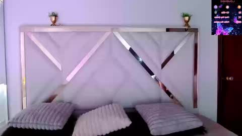 Chloe online show from 09-25-25, 02:10