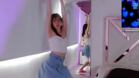 Chloe online show from 10-07-25, 03:31