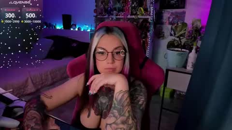 ChloeKohaku online show from 02-14-25, 03:43