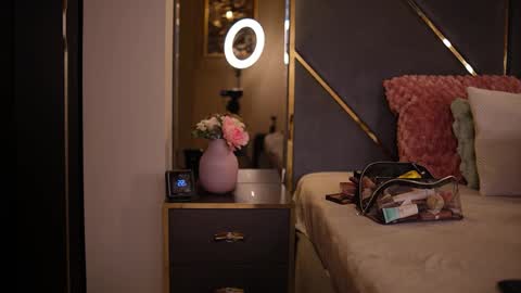 chloemin_ online show from 02-17-26, 08:44