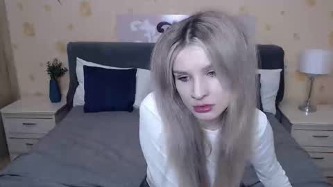 chloemurmeow online show from 09-18-25, 08:00