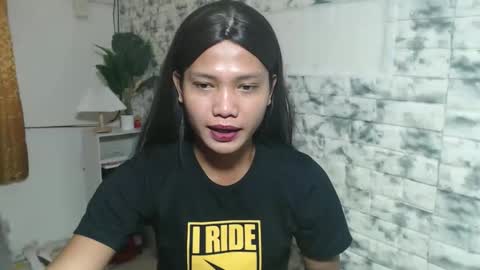 Snapshot of chloiedelight14 chatting on 02-09-26, 02:48 chloiedelight14 online show from 02-09-26, 02:48