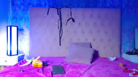 chlooe_zoe online show from 02-13-25, 12:13