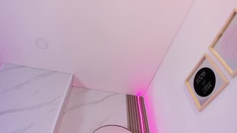 Snapshot of chlooee_ chatting on 02-26-25, 04:14 Chlooe online show from 02-26-25, 04:14