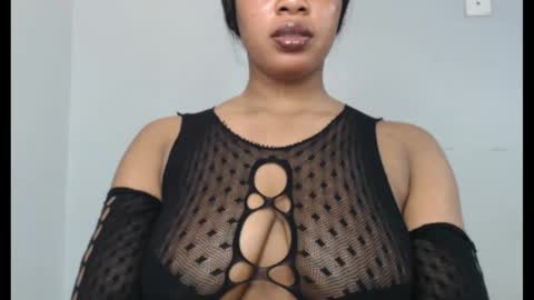 Snapshot of choco_chocox chatting on 10-12-25, 07:29 ESTHER online show from 10-12-25, 07:29