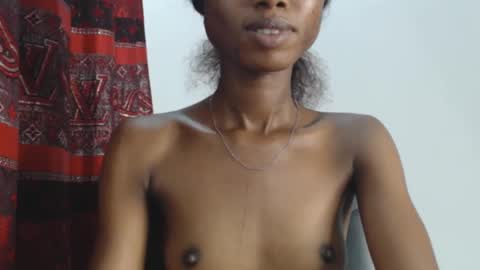 Snapshot of choco_petitqueen chatting on 12-13-24, 08:58 choco_petitqueen online show from 12-13-24, 08:58