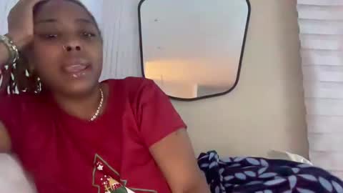 ChocolateCakeQueen online show from 12-22-24, 05:12