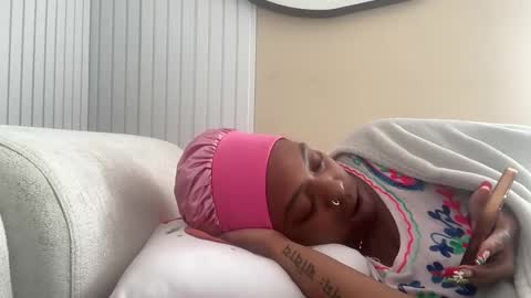 ChocolateCakeQueen online show from 12-24-24, 06:17