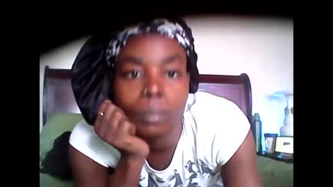 Snapshot of chocolatedrop_ chatting on 10-23-25, 01:10 chocolatedrop_ online show from 10-23-25, 01:10