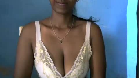 choe03 online show from 10-13-25, 04:34