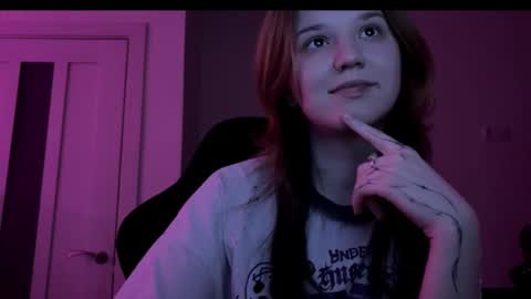 Lissa online show from 11-27-25, 06:21