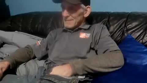 chris526520 online show from 02-08-25, 12:39