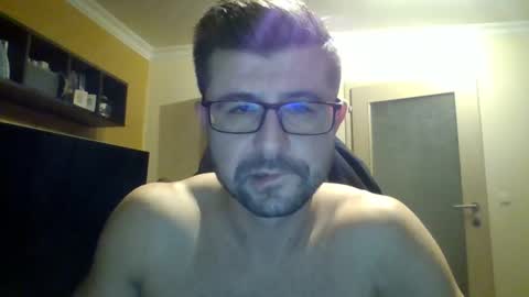 Snapshot of chris_cum4u chatting on 12-28-24, 07:33 chris_cum4u online show from 12-28-24, 07:33