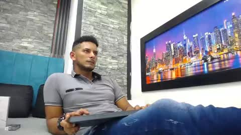 chris_dick2 online show from 02-05-26, 07:35