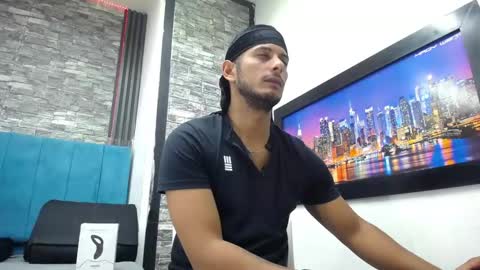 chris_dick2 online show from 03-22-26, 05:22