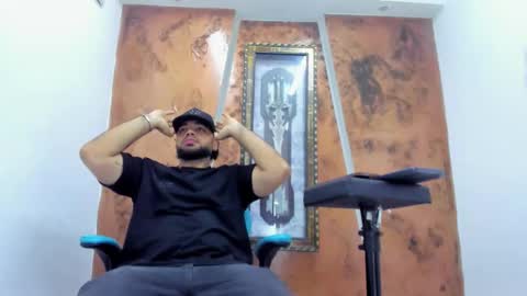 chris_evans00 online show from 02-06-26, 11:24