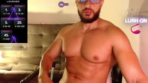 Snapshot of chris_magnum_ chatting on 01-16-25, 10:34 cris         Twitter magnum101010 insta magnumc20 online show from 01-16-25, 10:34