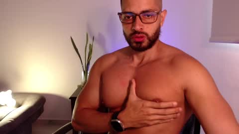 Snapshot of chris_magnum_ chatting on 03-02-25, 02:32 cris         Twitter magnum101010 insta magnumc20 online show from 03-02-25, 02:32
