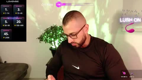 Snapshot of chris_magnum_ chatting on 03-12-25, 02:20 cris         Twitter magnum101010 insta magnumc20 online show from 03-12-25, 02:20