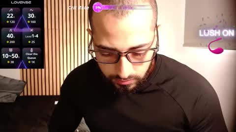 Snapshot of chris_magnum_ chatting on 09-18-25, 08:44 cris         Twitter magnum101010 insta magnumc20 online show from 09-18-25, 08:44