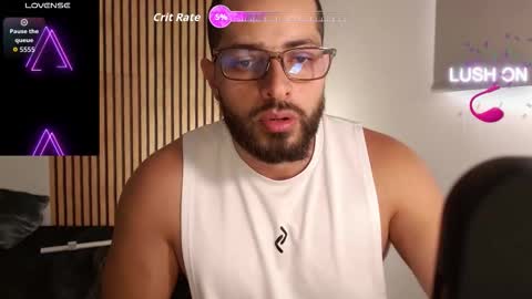 Snapshot of chris_magnum_ chatting on 09-24-25, 05:27 cris         Twitter magnum101010 insta magnumc20 online show from 09-24-25, 05:27