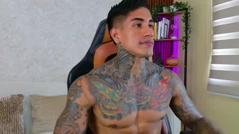 chris reilly online show from 10-04-25, 02:15