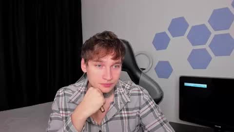 Chris Tyson online show from 10-18-25, 12:35